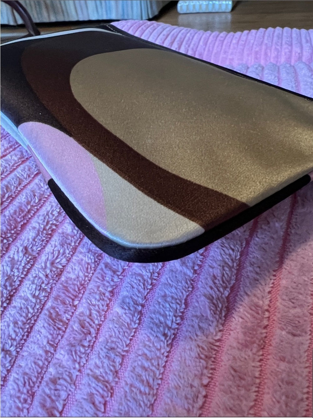 Coach Pink & Olive Signature Wristlet Leatherware 1941 Line - Picture 12 of 15